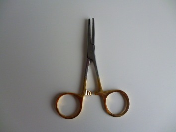 A&M Arterieklem 9.5 cm Recht "Gold Plated"